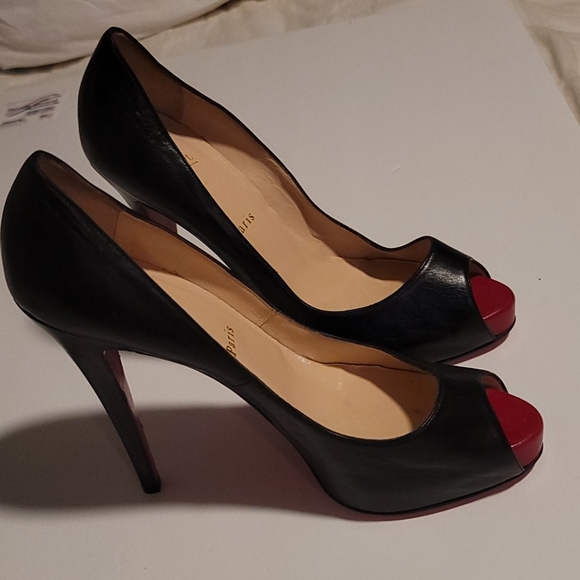 Christian Louboutin Very Prive Red Sold